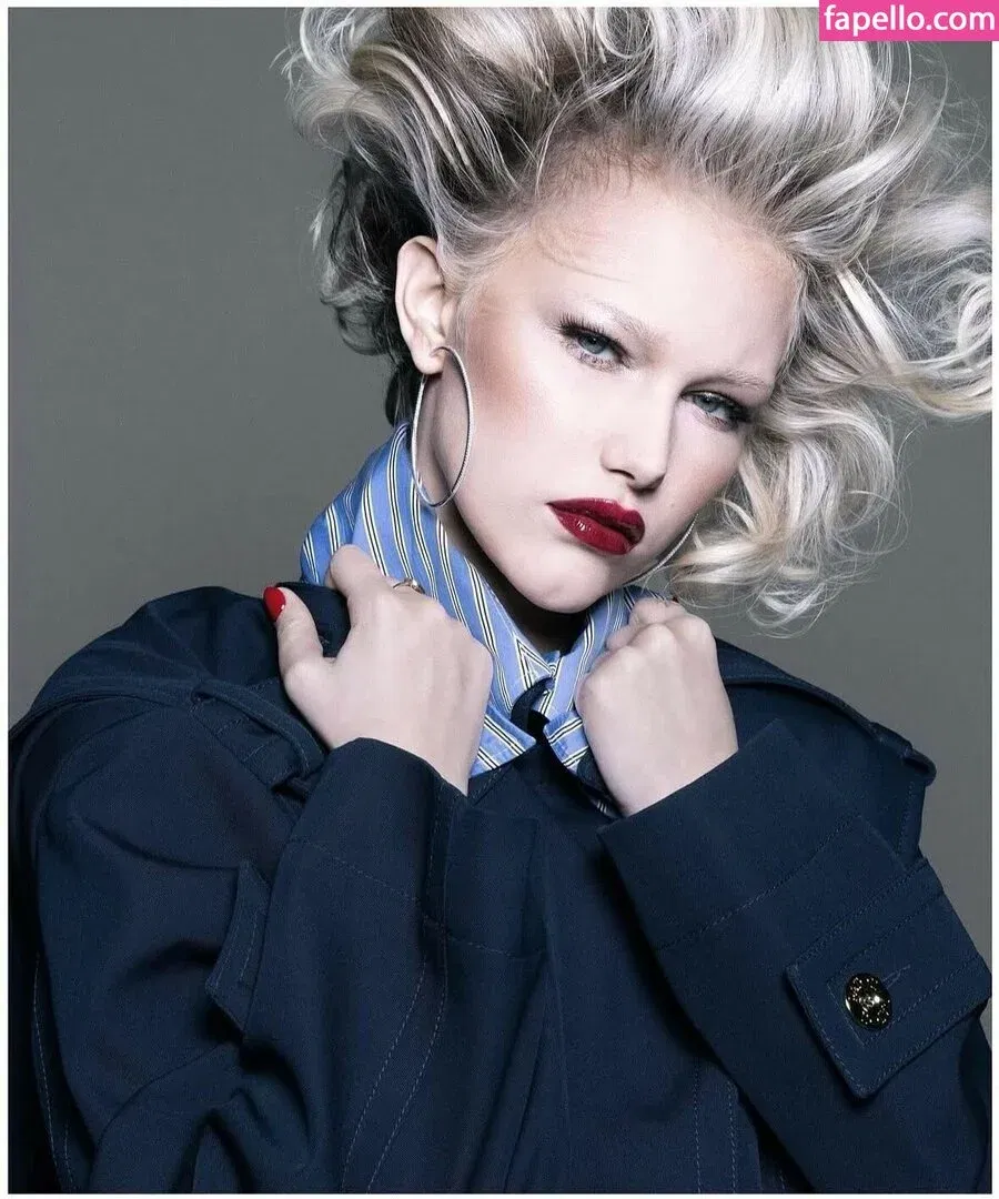 Grace VanderWaal Onlyfans Photo Gallery 