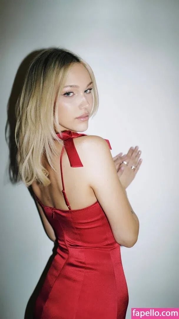 Grace VanderWaal Onlyfans Photo Gallery 