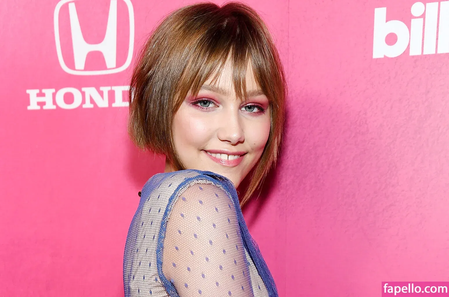 Grace VanderWaal Onlyfans Photo Gallery 