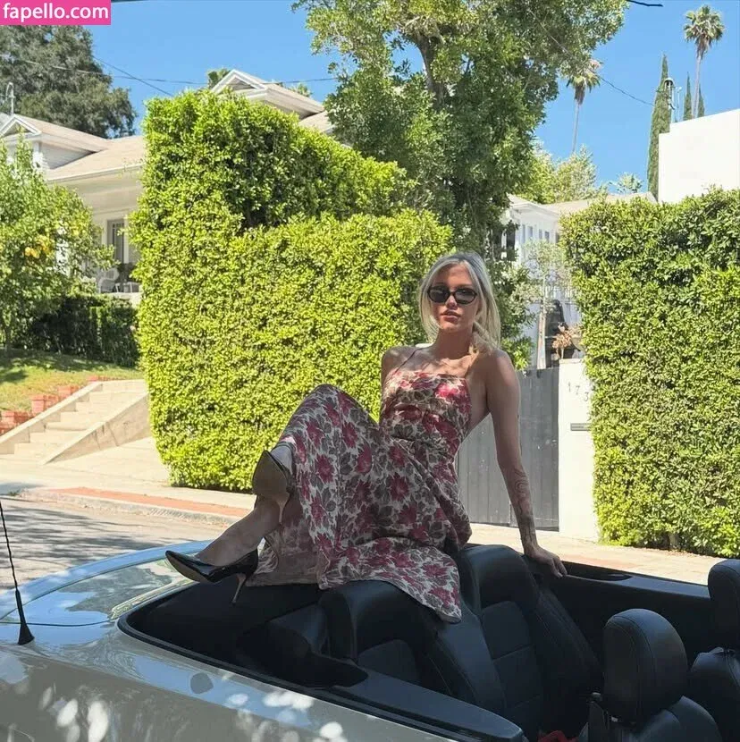 Grace VanderWaal Onlyfans Photo Gallery 