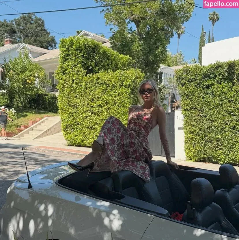 Grace VanderWaal Onlyfans Photo Gallery 