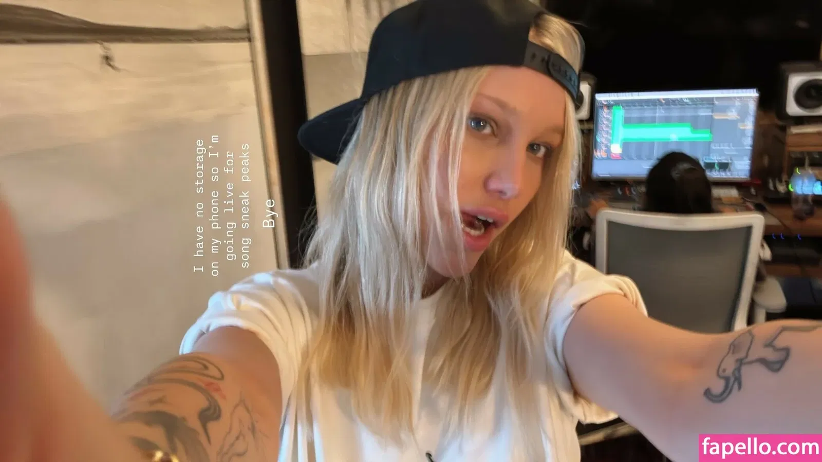 Grace VanderWaal Onlyfans Photo Gallery 