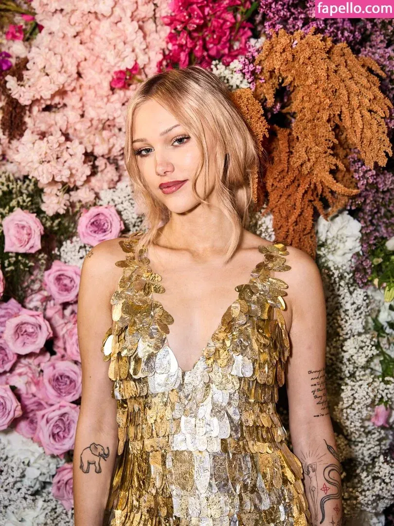 Grace VanderWaal Onlyfans Photo Gallery 