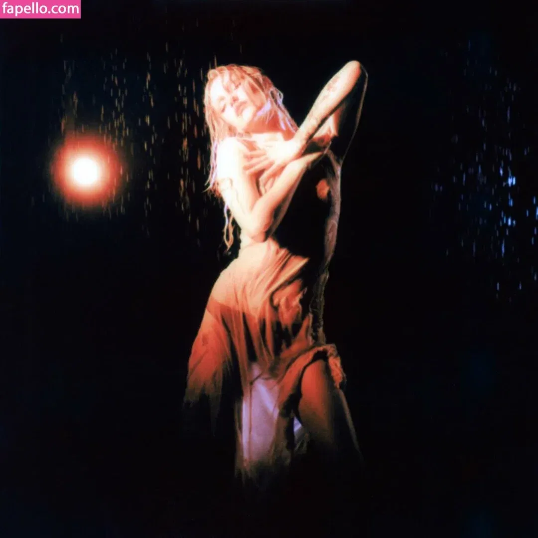 Grace VanderWaal Onlyfans Photo Gallery 