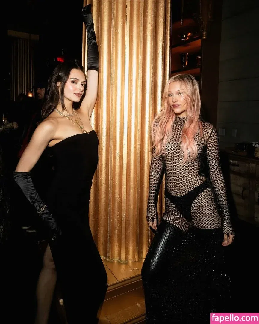 Grace VanderWaal Onlyfans Photo Gallery 