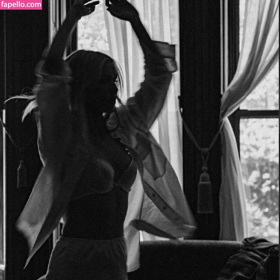 Grace VanderWaal Onlyfans Photo Gallery 