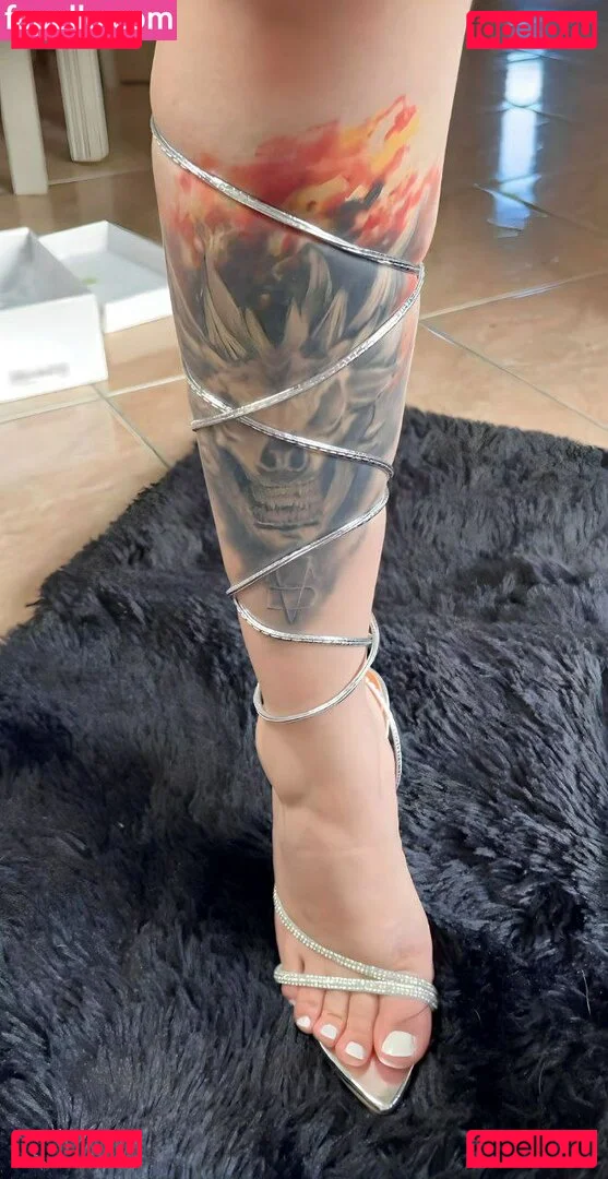 Lari Anjos Onlyfans Photo Gallery 