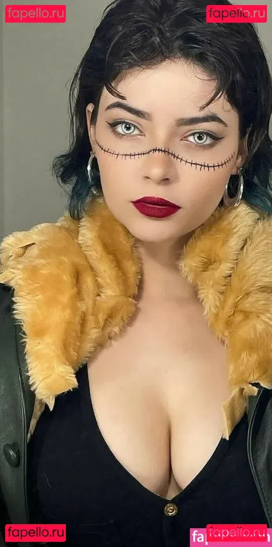 Lari Anjos Onlyfans Photo Gallery 