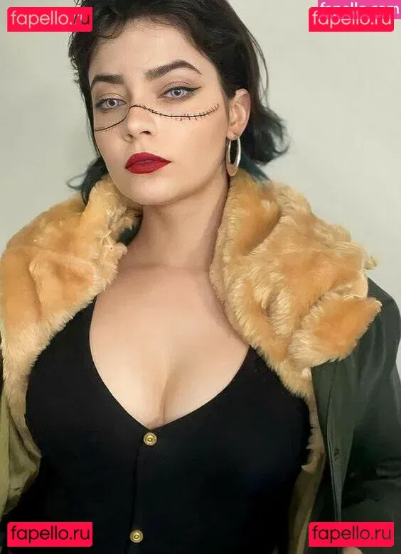 Lari Anjos Onlyfans Photo Gallery 