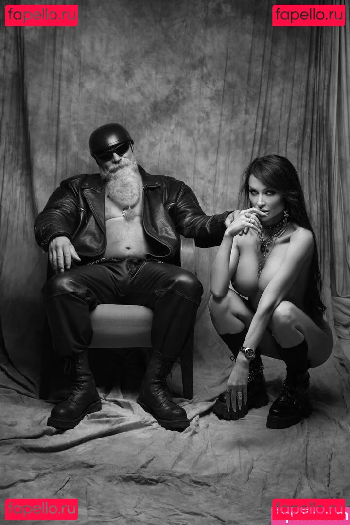 Kristina Grizzly Onlyfans Photo Gallery 