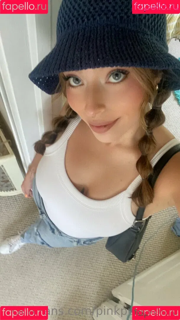 bedheadbetty Onlyfans Photo Gallery 