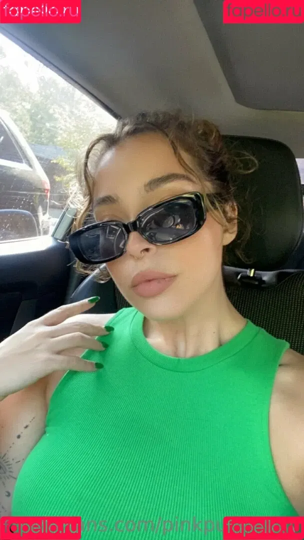 bedheadbetty Onlyfans Photo Gallery 
