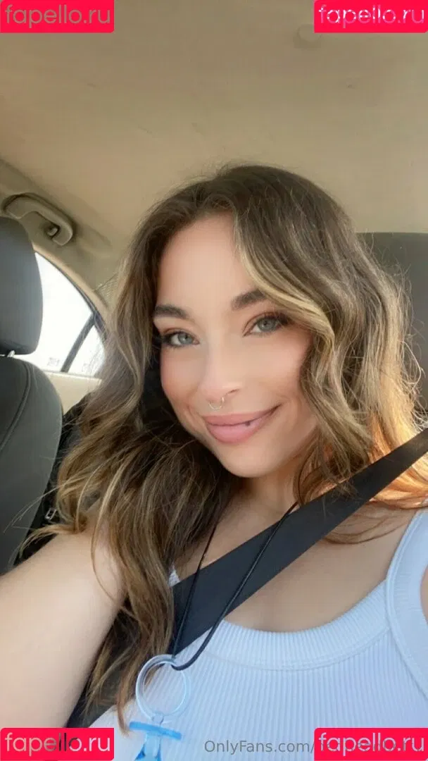 bedheadbetty Onlyfans Photo Gallery 