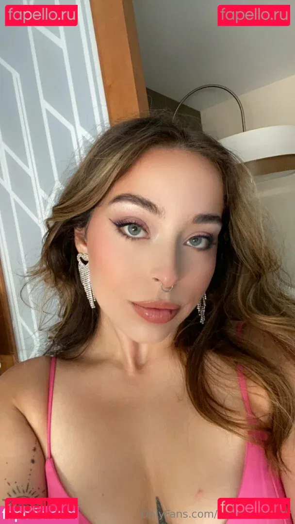 bedheadbetty Onlyfans Photo Gallery 