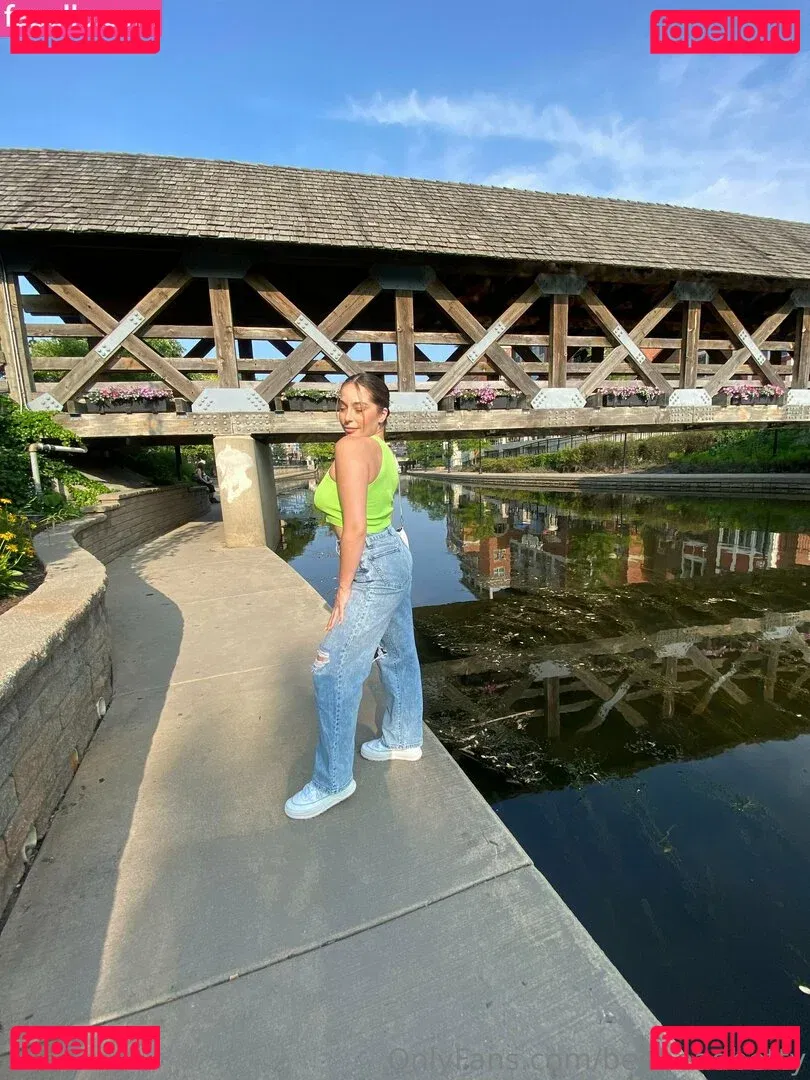 bedheadbetty Onlyfans Photo Gallery 