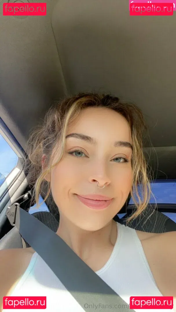 bedheadbetty Onlyfans Photo Gallery 