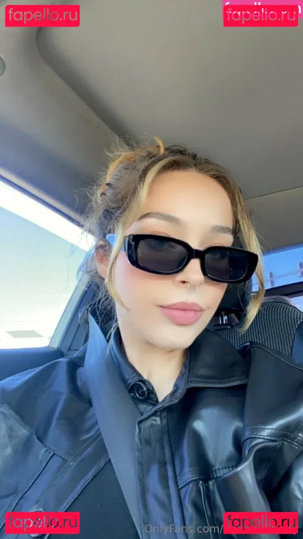 bedheadbetty Onlyfans Photo Gallery 