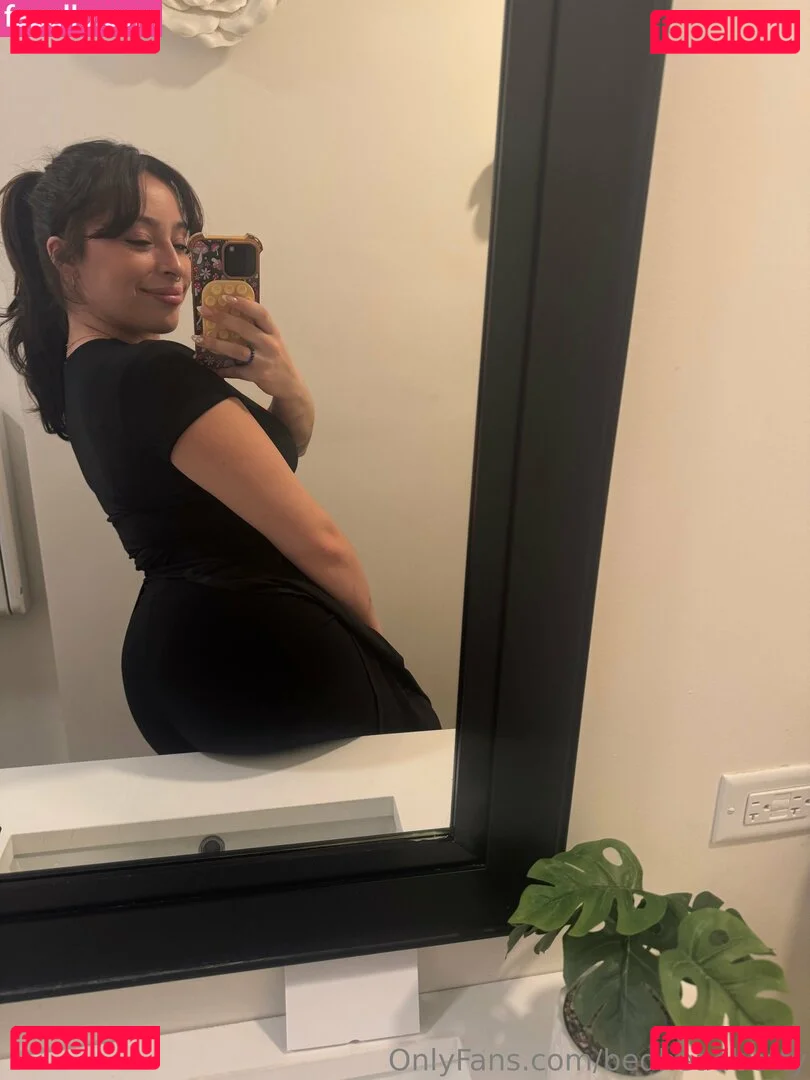 bedheadbetty Onlyfans Photo Gallery 