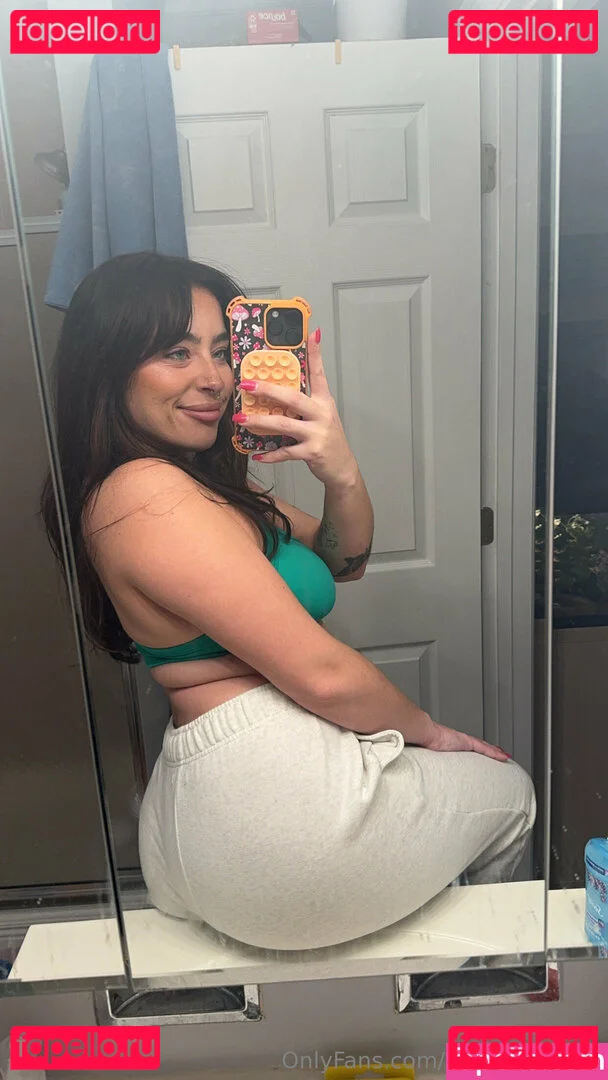 bedheadbetty Onlyfans Photo Gallery 