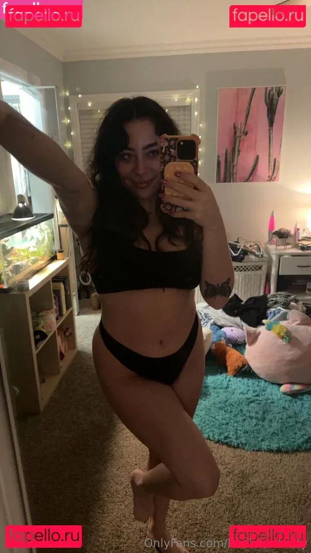 bedheadbetty Onlyfans Photo Gallery 