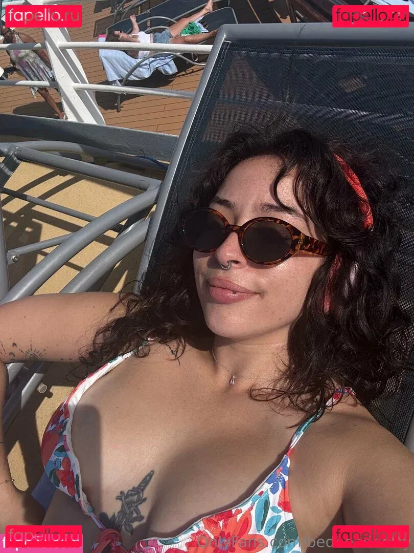 bedheadbetty Onlyfans Photo Gallery 