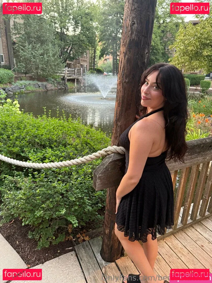 bedheadbetty Onlyfans Photo Gallery 