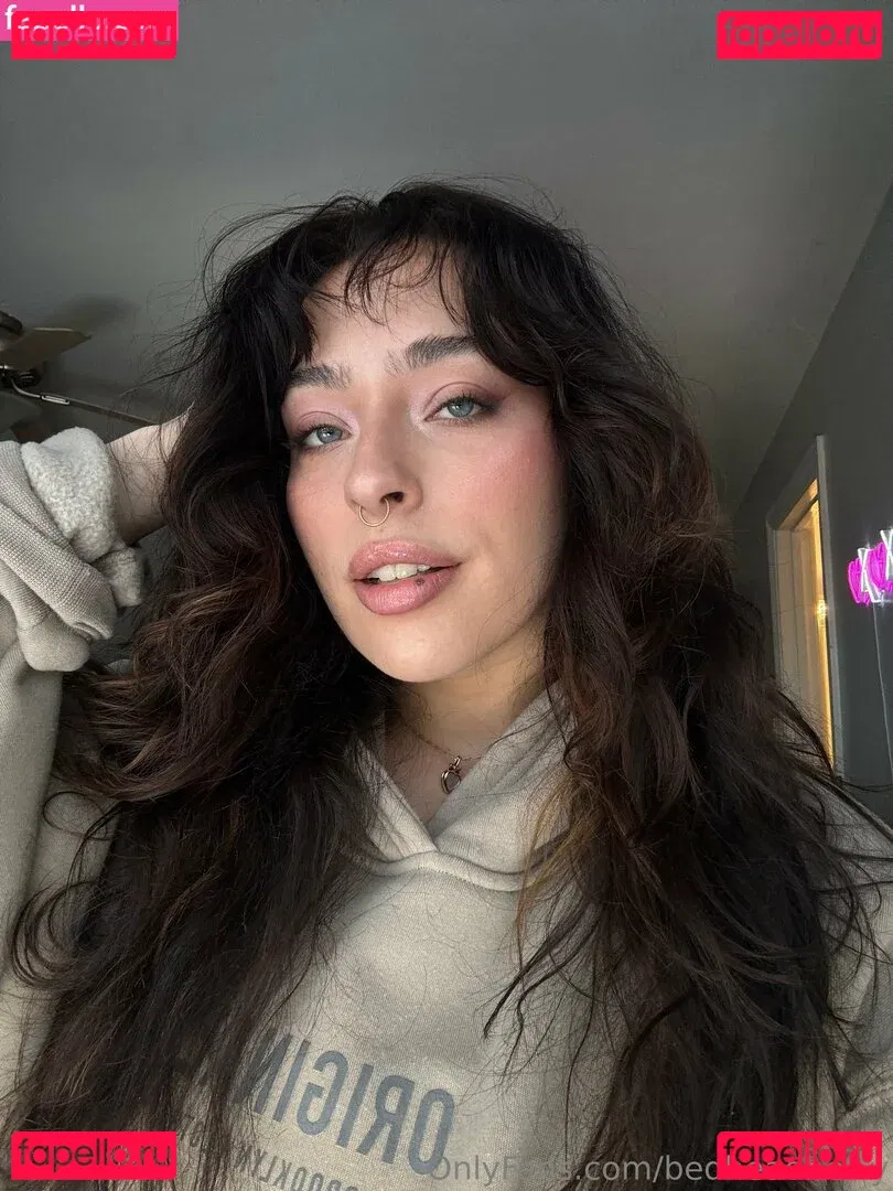 bedheadbetty Onlyfans Photo Gallery 