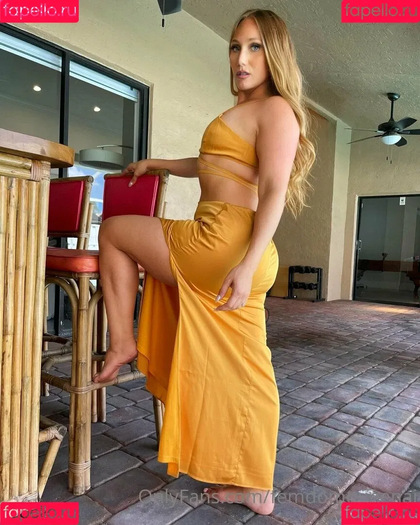 femdomqueenaj Onlyfans Photo Gallery 