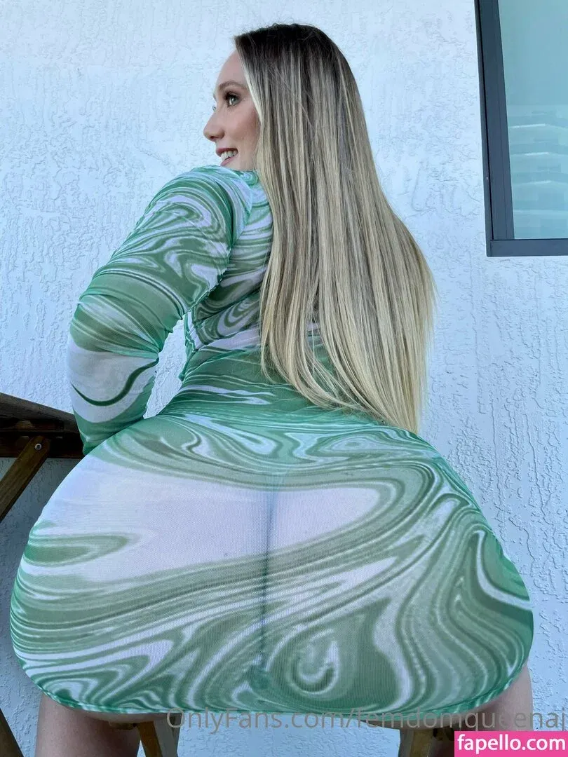 femdomqueenaj Onlyfans Photo Gallery 