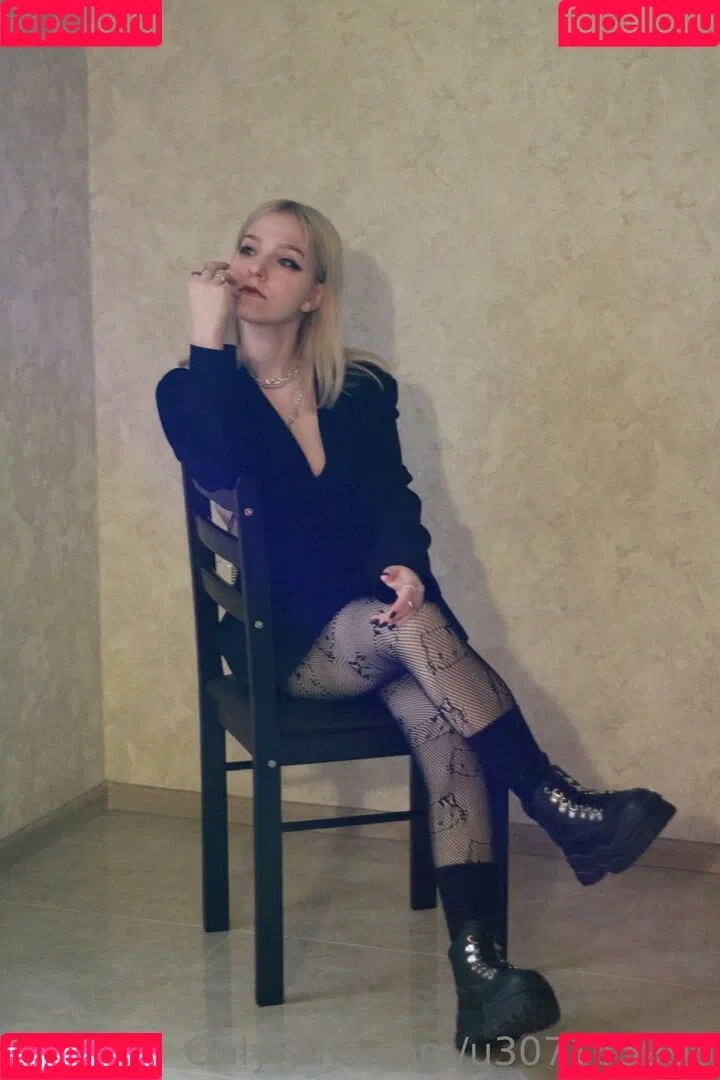 mori_midori Onlyfans Photo Gallery 