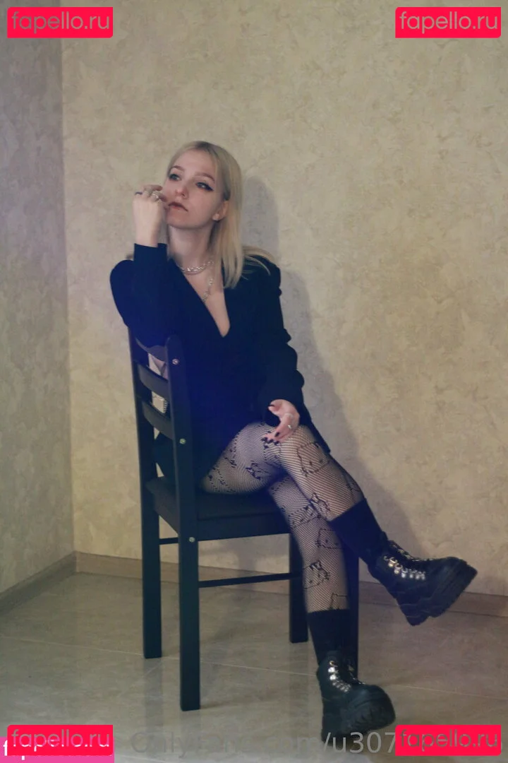 mori_midori Onlyfans Photo Gallery 