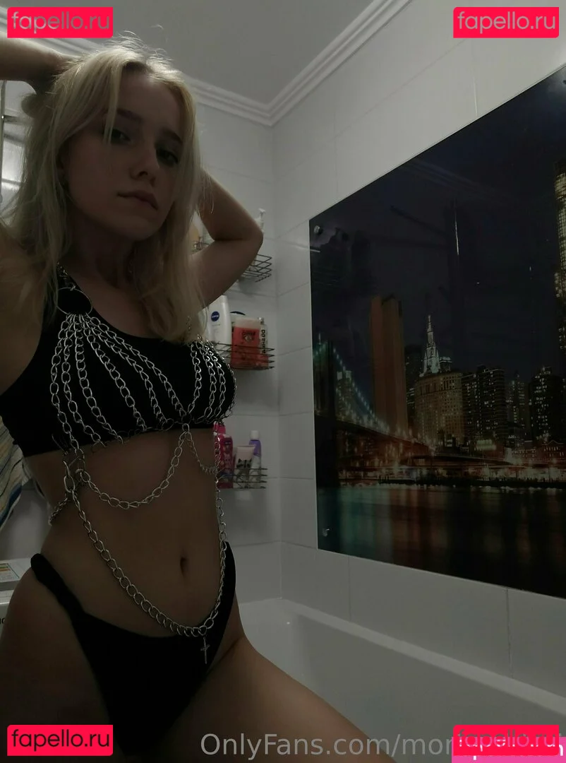 mori_midori Onlyfans Photo Gallery 