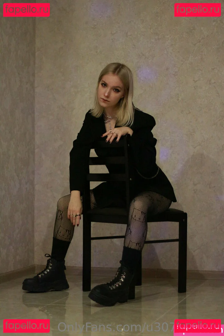 mori_midori Onlyfans Photo Gallery 