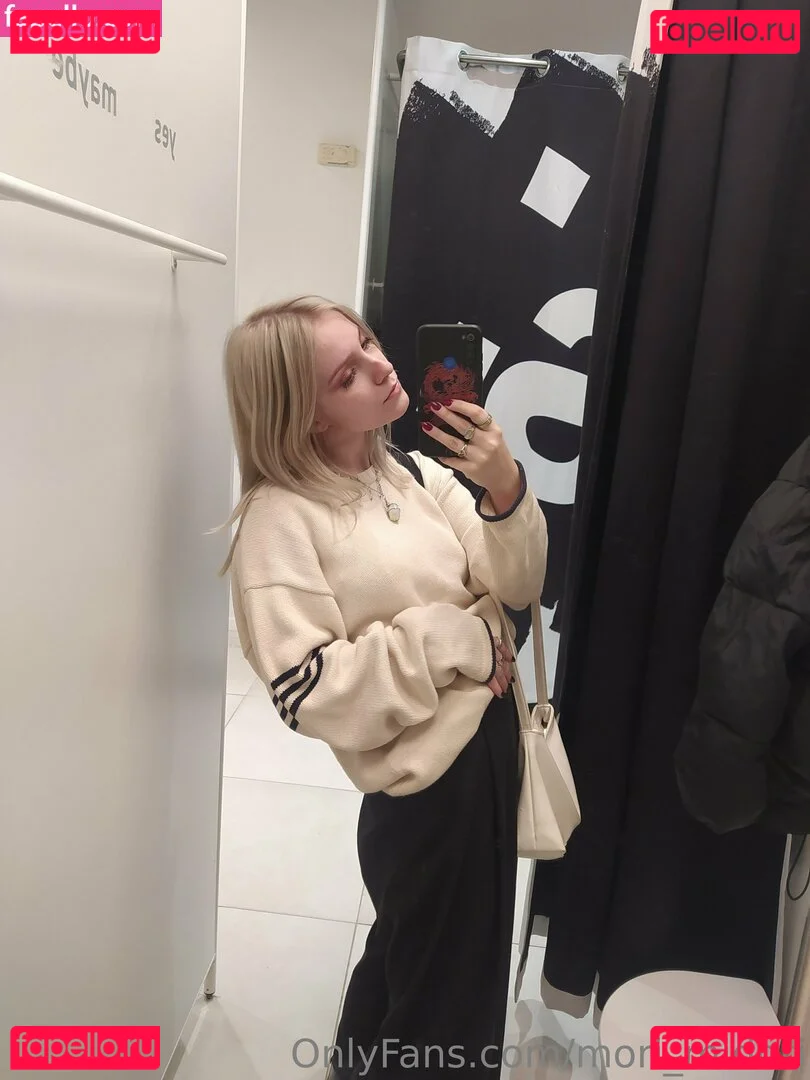 mori_midori Onlyfans Photo Gallery 