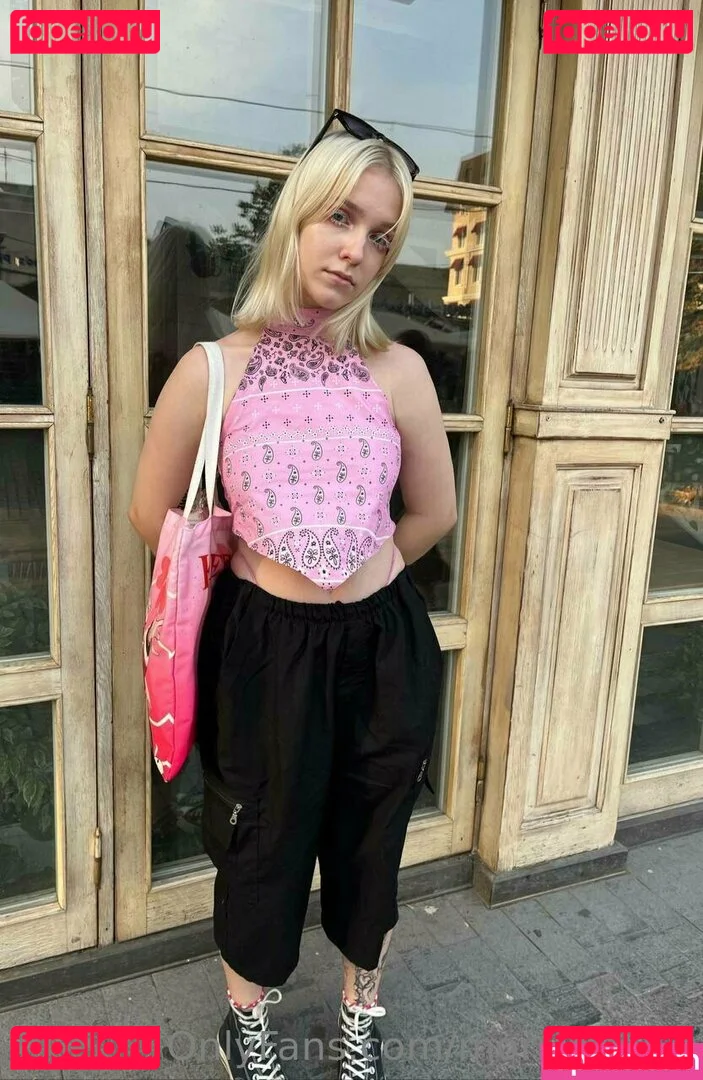 mori_midori Onlyfans Photo Gallery 