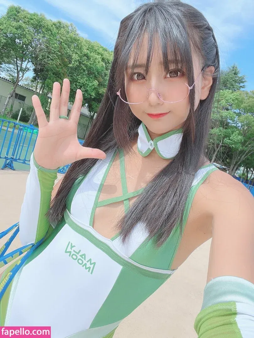 Yanagimaru Onlyfans Photo Gallery 