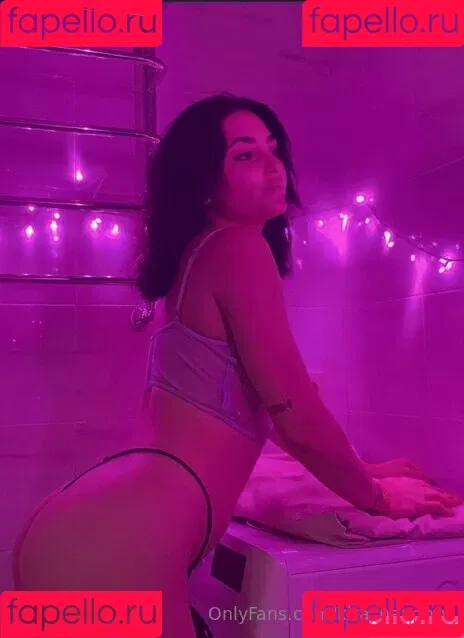 kira_naughty Onlyfans Photo Gallery 