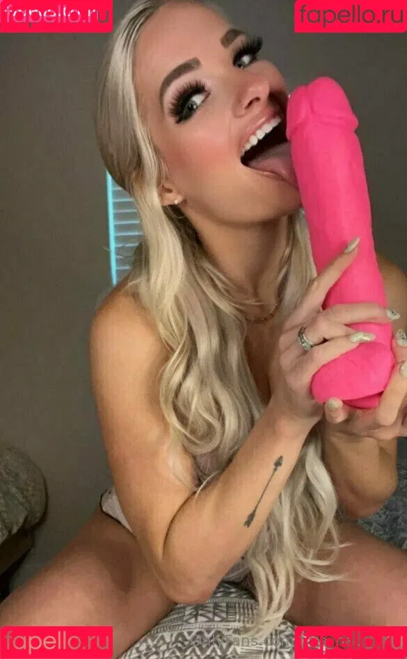 kira_naughty Onlyfans Photo Gallery 