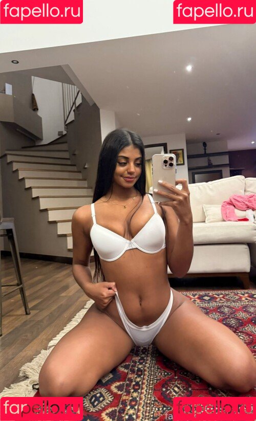 Juliethoflreal Onlyfans Photo Gallery 