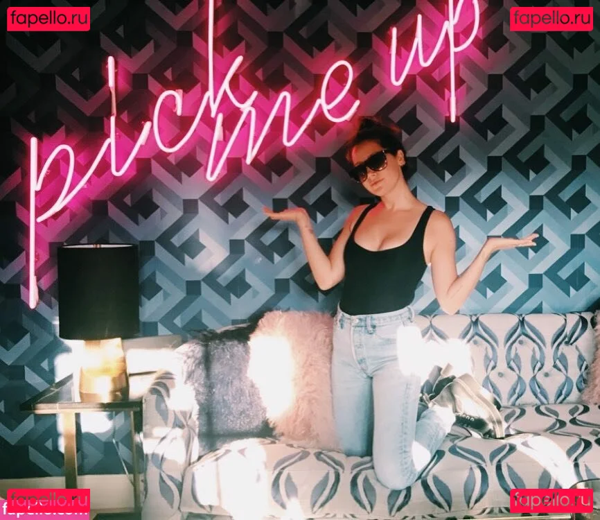 Ashley Tisdale Onlyfans Photo Gallery 