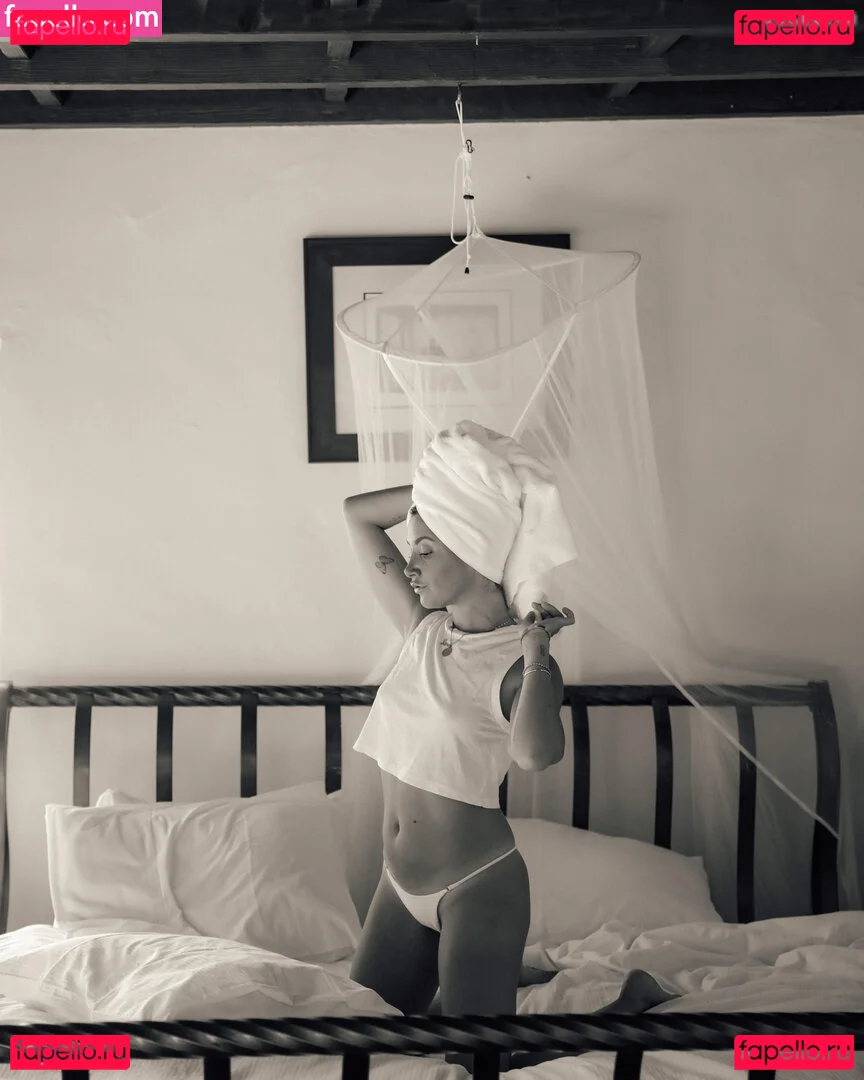 Ashley Tisdale Onlyfans Photo Gallery 