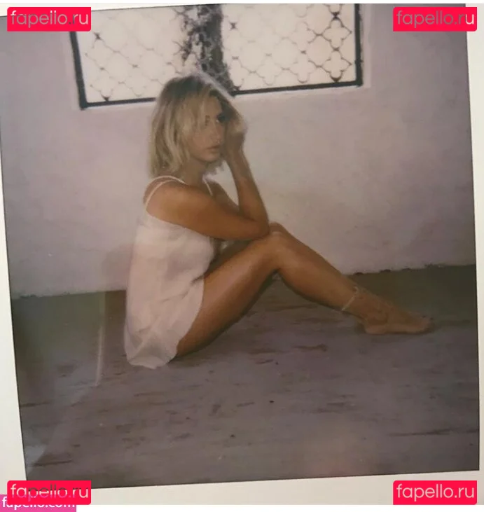 Ashley Tisdale Onlyfans Photo Gallery 