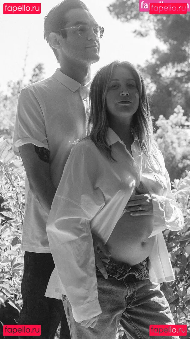 Ashley Tisdale Onlyfans Photo Gallery 