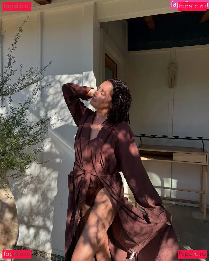 Ashley Tisdale Onlyfans Photo Gallery 