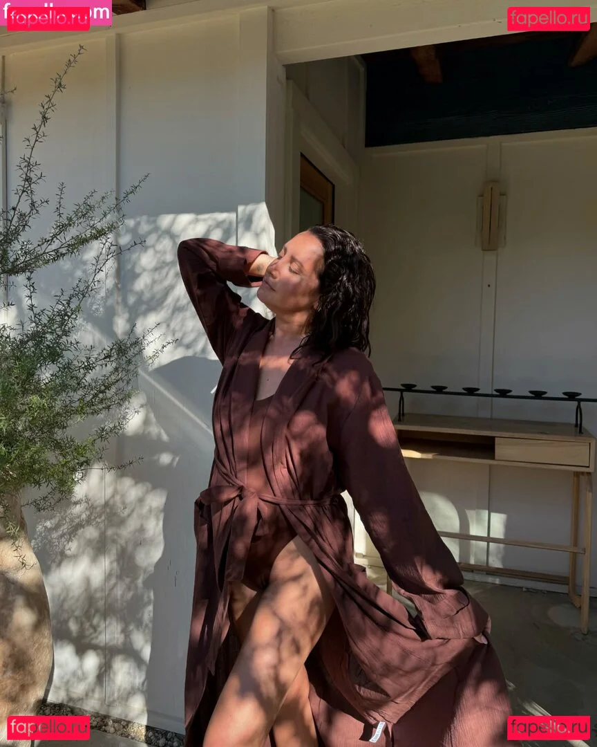 Ashley Tisdale Onlyfans Photo Gallery 