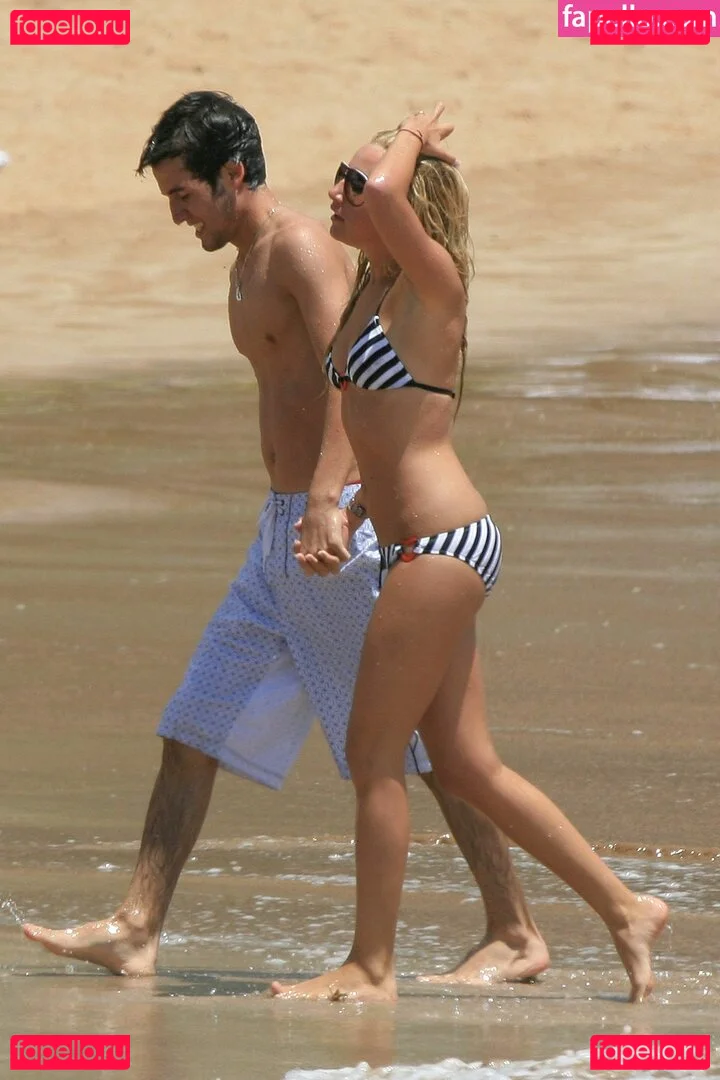 Ashley Tisdale Onlyfans Photo Gallery 