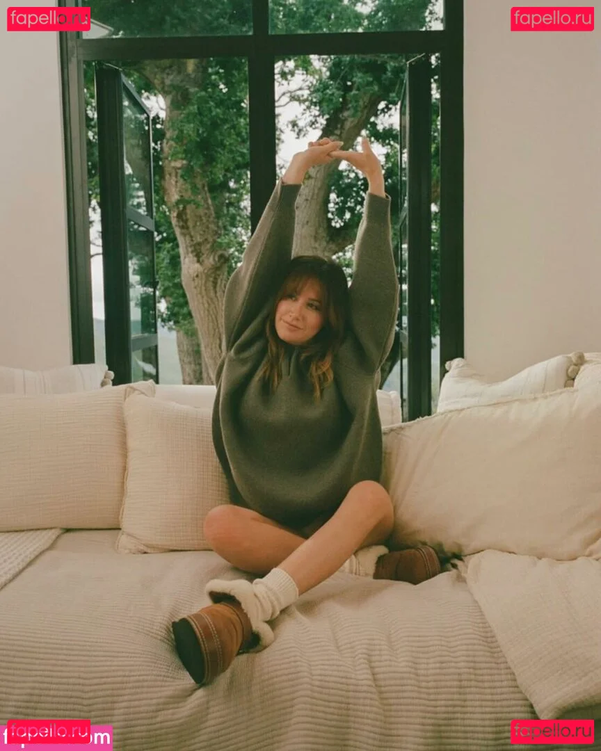 Ashley Tisdale Onlyfans Photo Gallery 