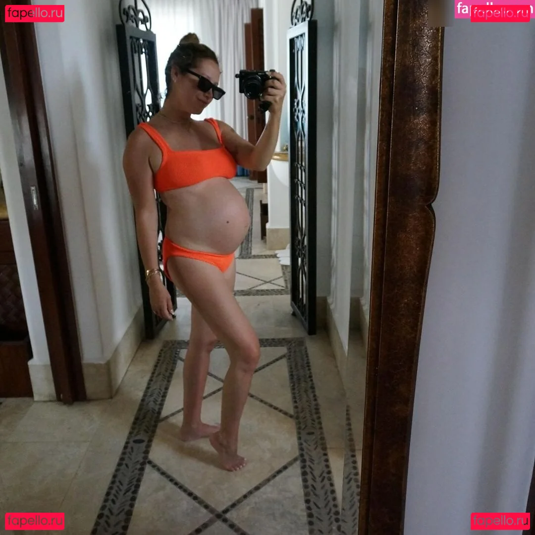 Ashley Tisdale Onlyfans Photo Gallery 