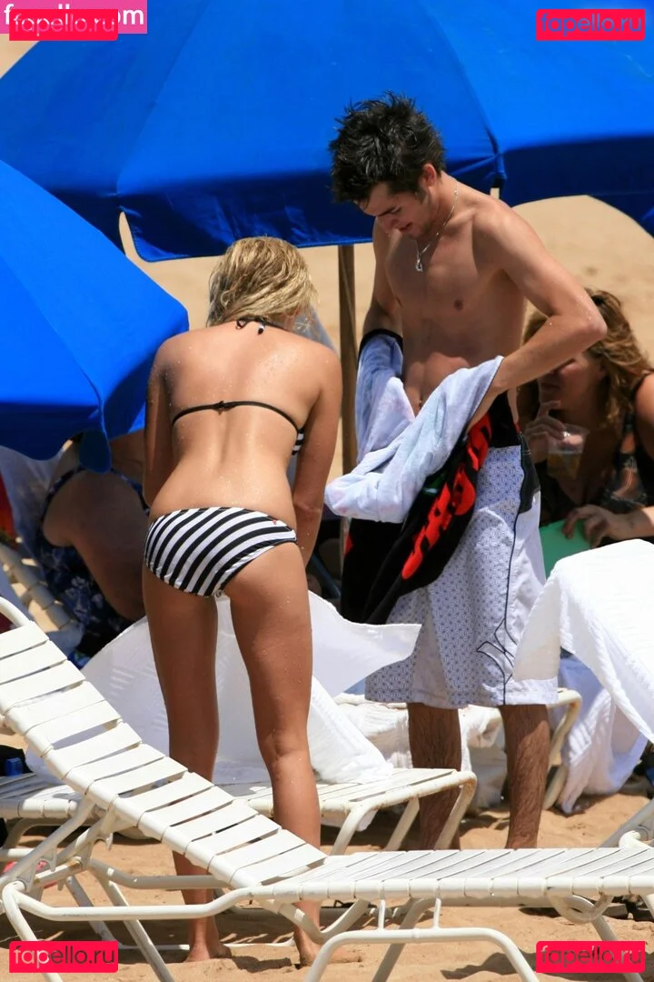 Ashley Tisdale Onlyfans Photo Gallery 