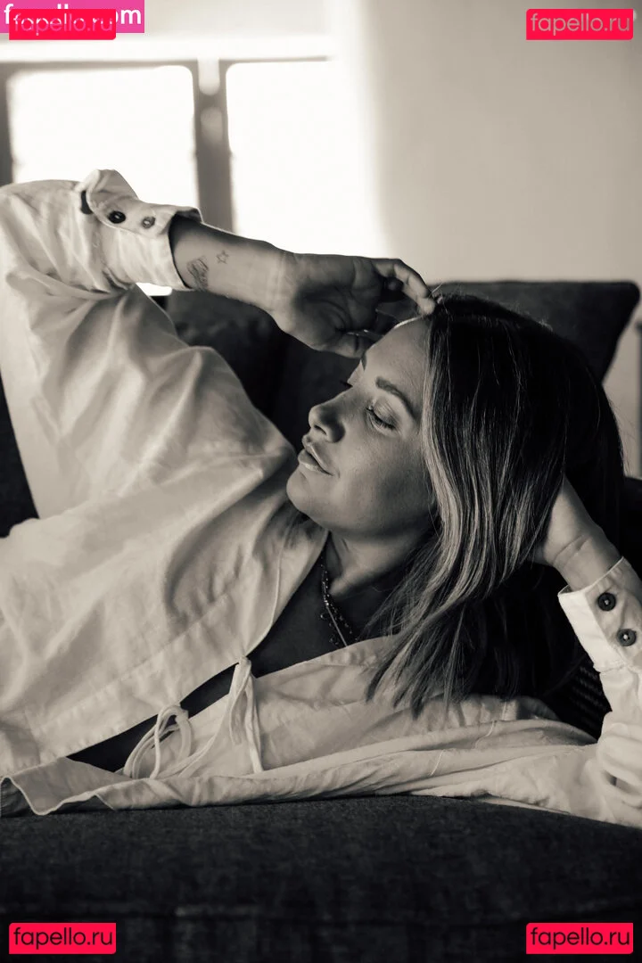 Ashley Tisdale Onlyfans Photo Gallery 